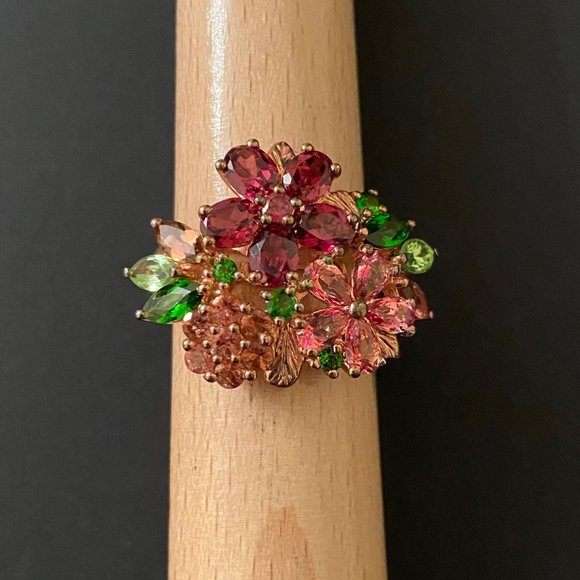 Radiant Multi-gem Flower and Sterling Silver Cocktail Ring, Size 8.5 - Picture 5 of 8